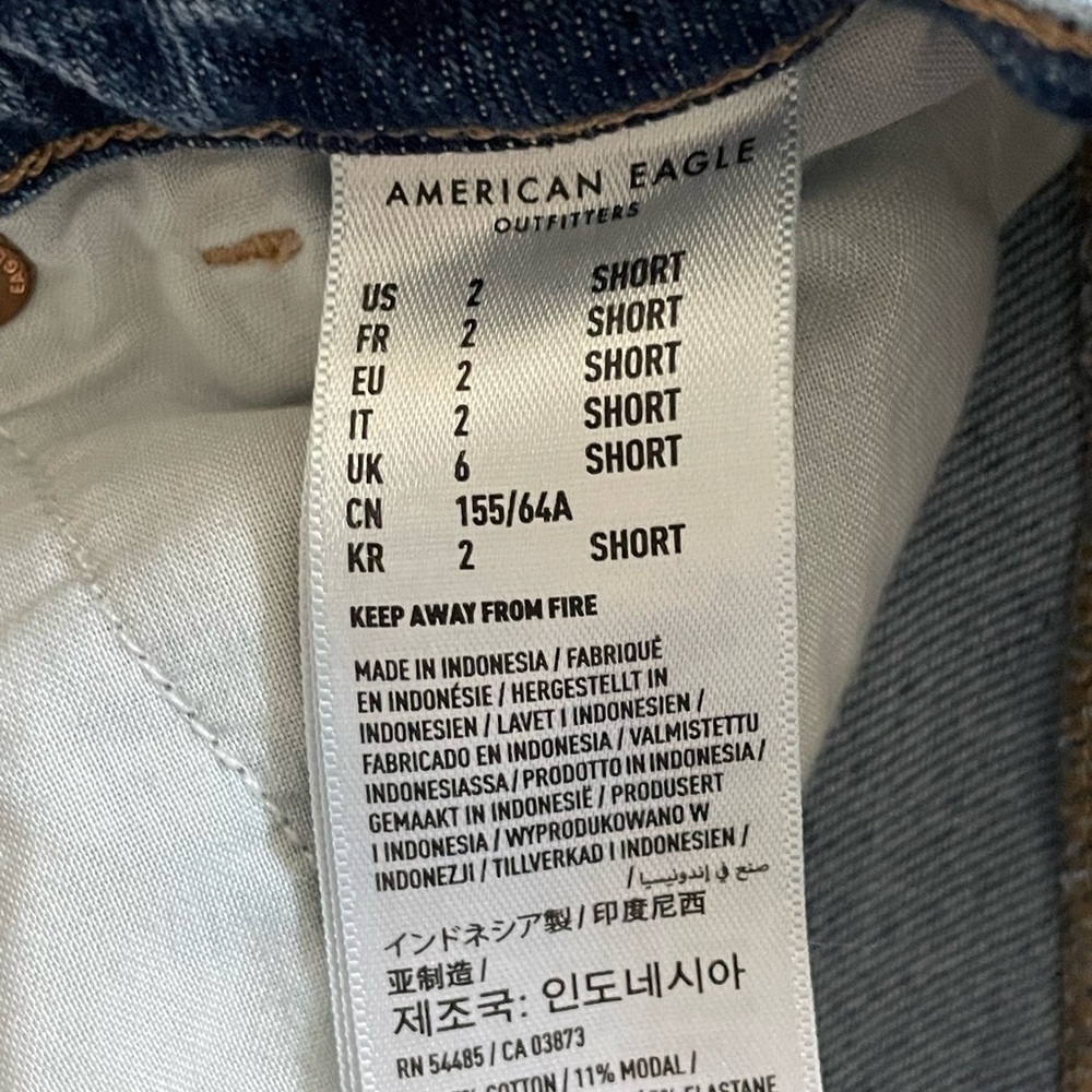 American Eagle Distressed Women's Jeans Size 2 Short - Picture 10 of 15